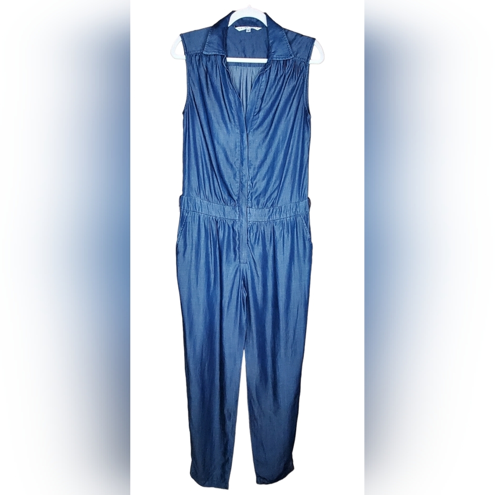 Trina Turk  Sleveless Chambray Jumpsuit, Size 8!